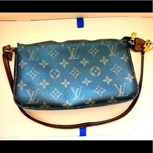 Authentic Louis Vuitton Pochette Accessories